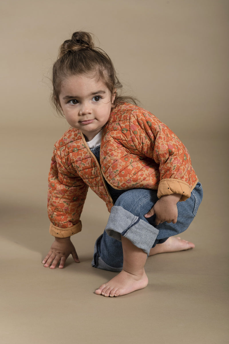 Veste bébé saumon quilt. Azala.